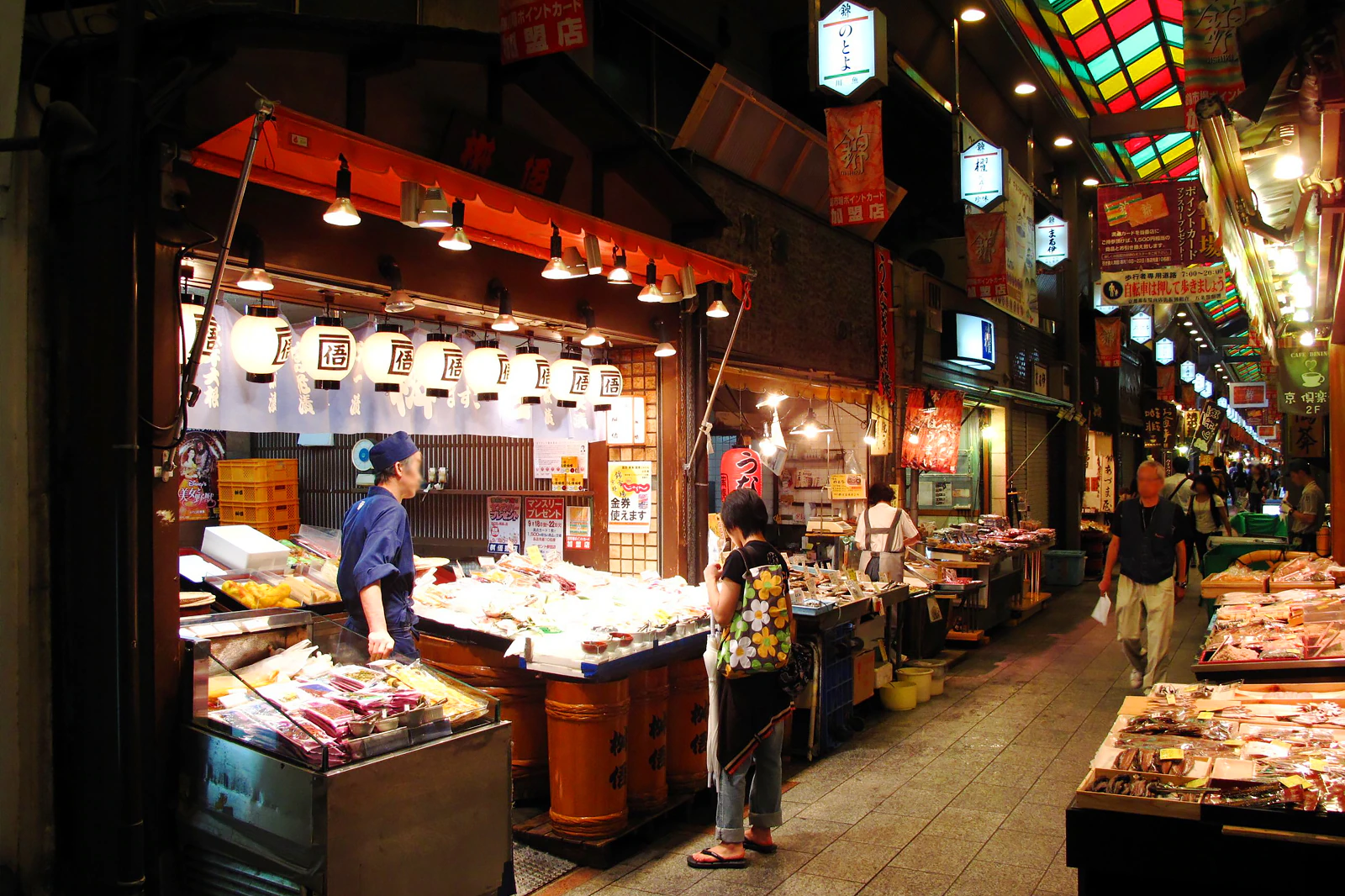 京都観光食べ歩き：絶品スポット20選で味わう魅力溢れるグルメ体験